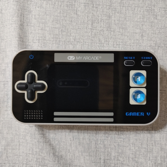 My Arcade Gamer V Portable - Picture 2 of 3